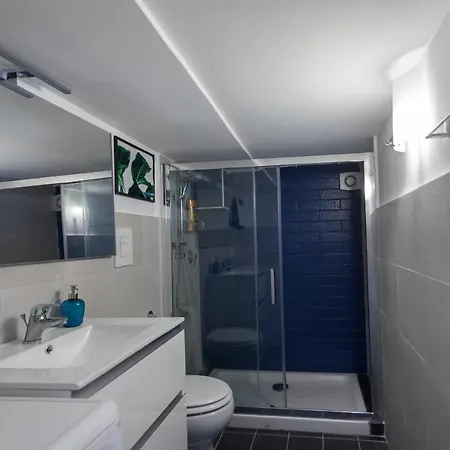 Manuela San Domenico Centro Storico *