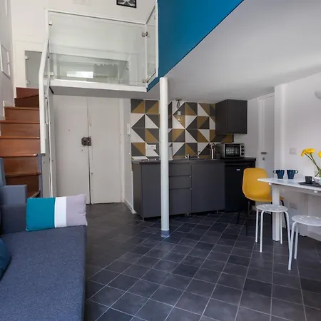 Manuela San Domenico Centro Storico *