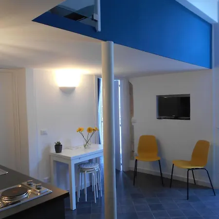 Manuela San Domenico Centro Storico